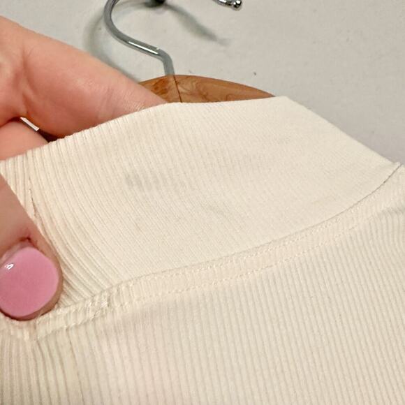 Spanx Suit Yourself Ribbed Mock Neck Bodysuit - Women’s Size Large Parchment NEW - Picture 7 of 7